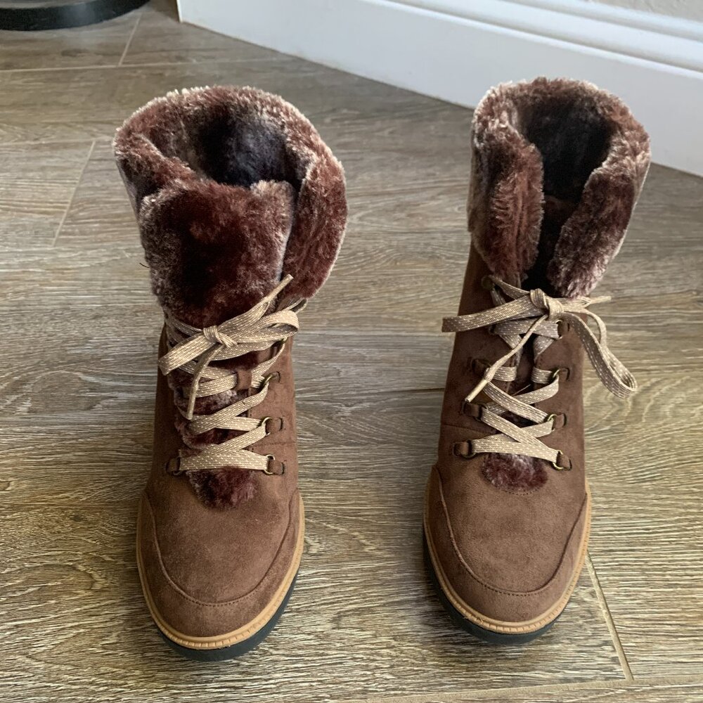 NWOT Dr. Scholls J Furry Wedge Bootie - 9.5 - Picture 8 of 8